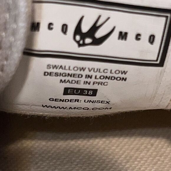NWT McQ White Swallow Swarm Trainer Size 38 Unisex - Picture 5 of 13
